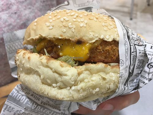 Your mama burger at Mother Burger - Saldanha in Lisbon