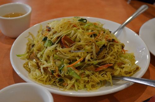 Singaporean Noodled (with curry, vegetables and soy ham). A little bit dry but flavourful at Enjoy Vegetarian - Financial District in San Francisco