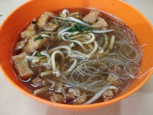 Mee and bee hoon soup at Smart Vegetarian - Sei Panas in Batam