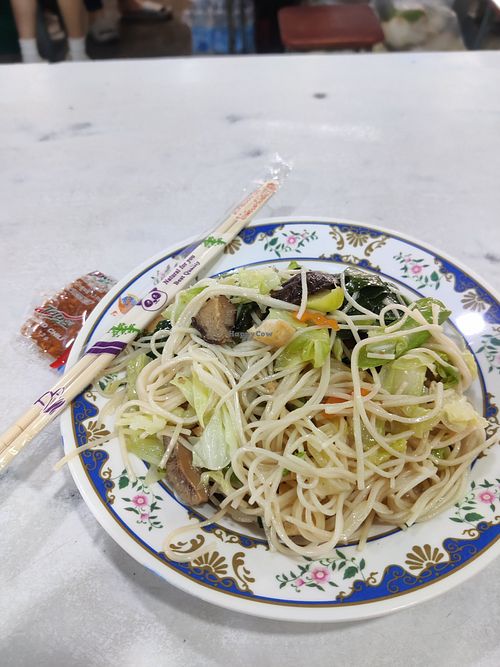 Noodles at Chalawan - Vegan Food Stall in Bangkok