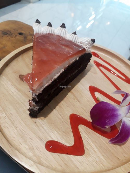 Chocolate and strawberry cake at Horizon Cafe in Koh Samui