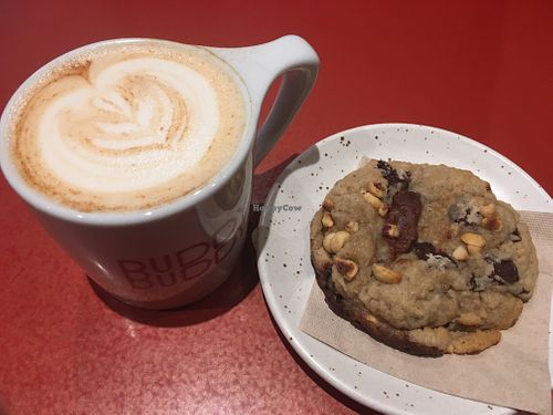 Peanut butter chai and cookie at Buddy Buddy in Brussels