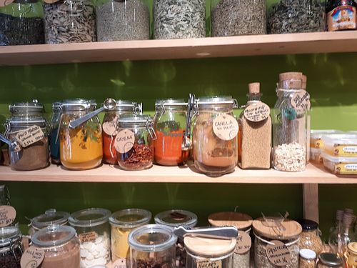 Condiments at Quart de Kilo in Valencia