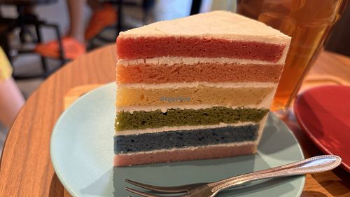 Rainbow cake  at Shochiku-en in Tokyo