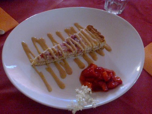 Vegan dessert (cheesecake with strawberries) at Al Bon Vento in Grado