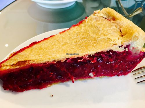 raspberry pie at The Fragrance of the Heart in Oslo
