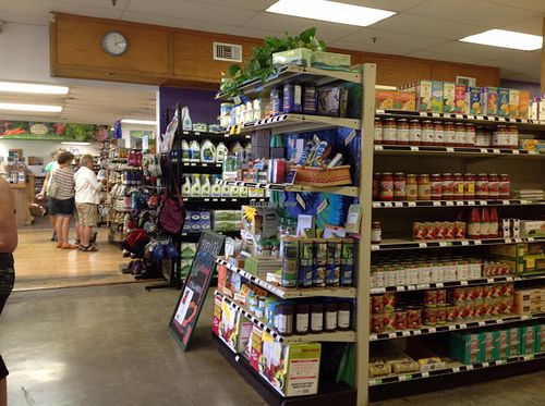 Front of the store at Papaya's Natural Foods in Kapaa