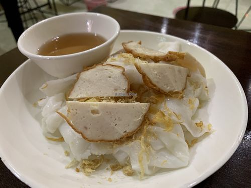 That's what they call "stuffed dumplings" 🤔 Super tasty regardless at AN in Da Nang