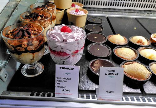Vegan desserts at Le Tres Superbe in Chartres