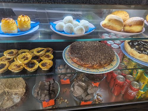 pastries and sweets at Vegan Box in Faro