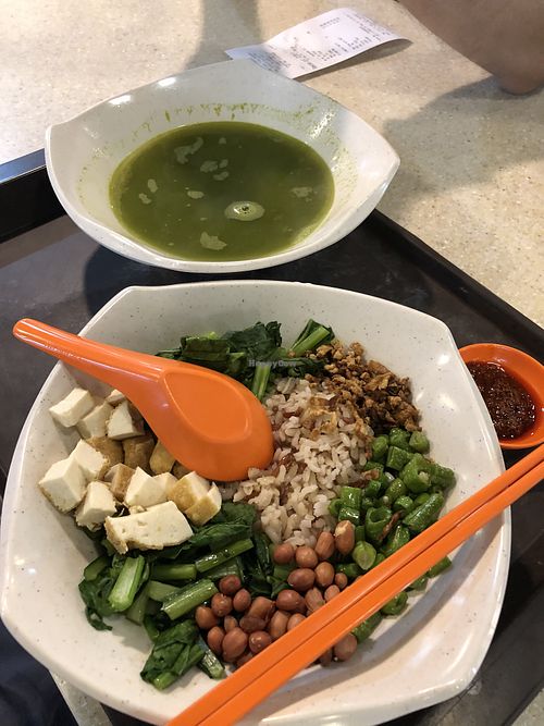 Thunder rice tea at Pine Tree Cafe 长春树 - Lucky Plaza in Central Singapore