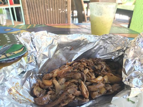 Shimeji appetizer at Bendito Suco in Brasilia