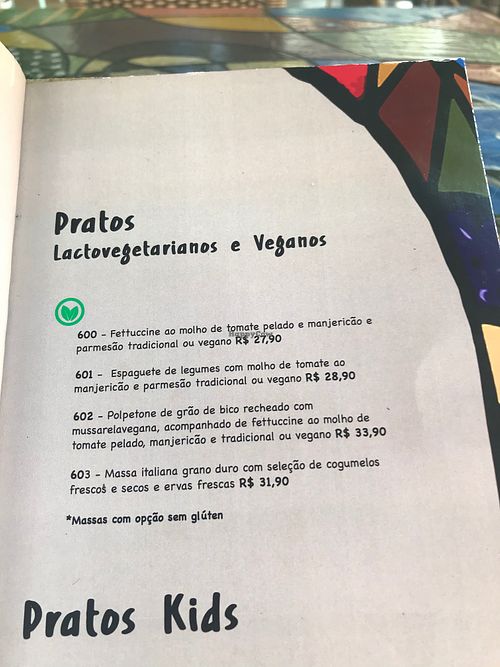 Vegan dishes section at Bendito Suco in Brasilia