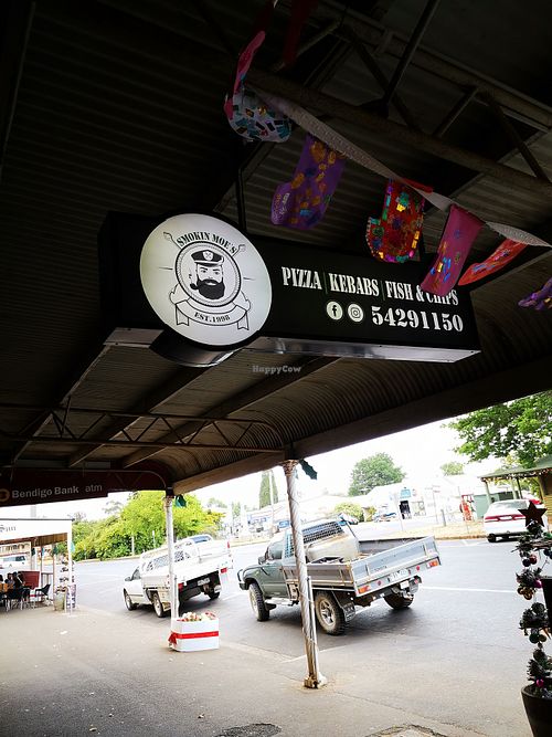 Shop sign at Smoking Moe's in Lancefield