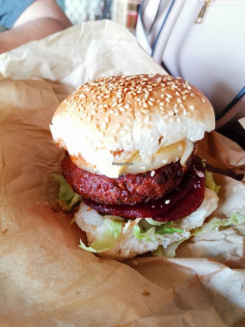 Vegan Beyond Beef Burger at Smoking Moe's in Lancefield