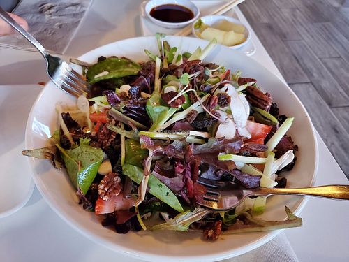 Amazing mixed green 🥗 at The Village in San Diego