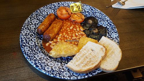 Vegan Breakfast (2 quorn vegan sausages, tomato, mushrooms, 2 hash browns, baked beans, toast with vegan sunflower spread) at The Ironstone Miner in Guisborough