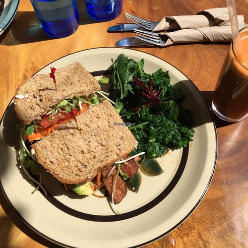 vegan fakin' bacon sandwich & smoothie at The Beet Box Cafe in Haleiwa