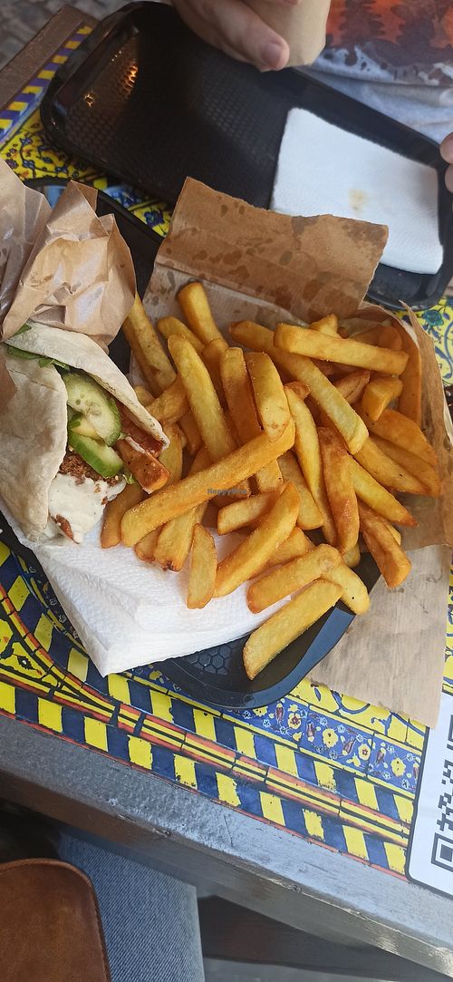  at Efendi Doner in Bucharest