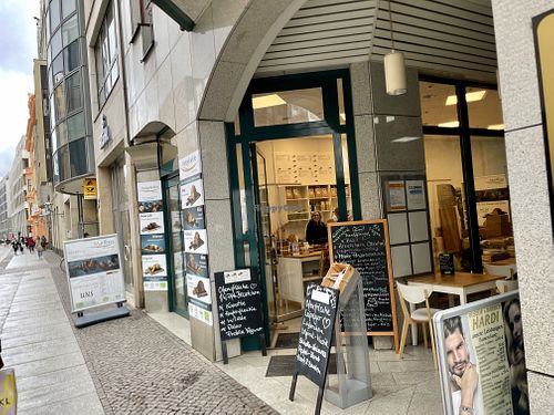 store front at Brotgefuehle in Leipzig