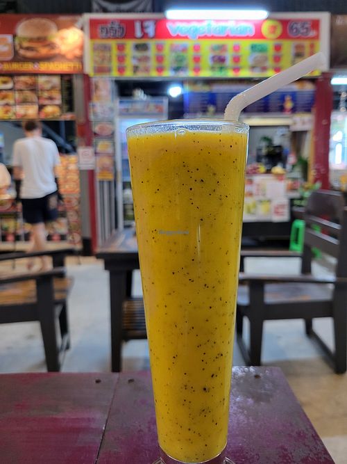 Passionfruit pineapple mango smoothie at Krua Jey - ครัวเจ in Koh Phangan