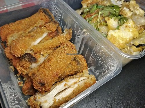 Boneless chicken and vegan omelette at Botanict 豐之素 in West Singapore