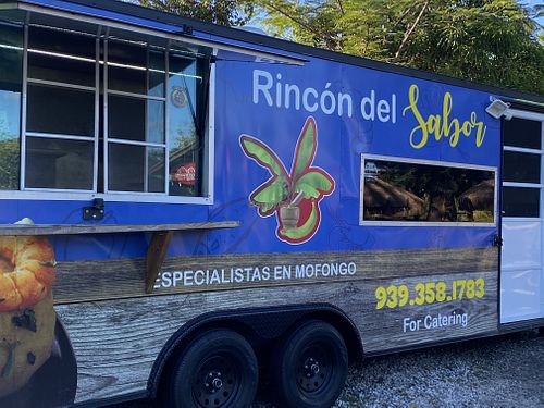 Food Truck  at Rincon del Sabor  in Vieques
