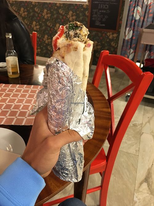 Falafel wrap at Kafé Nejlikan in Kalmar