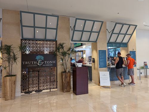 Truth & Tonic at Truth & Tonic in Las Vegas