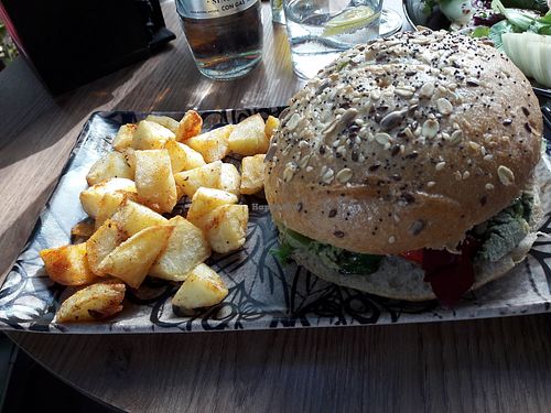 Burger vegana at El Bunker in La Palma