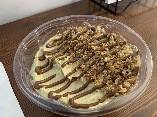 Special “Twix Bar” smoothie bowl at Feel Good Smoothie Bar and Cafe in Oneonta