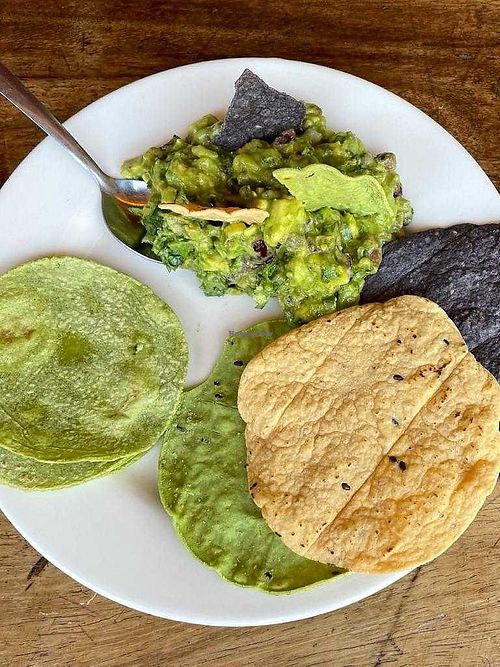 Guacamole at Yasmina's Itzalanyasayan in San Francisco