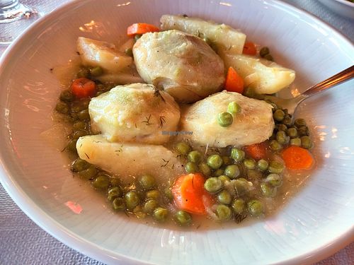 Artichokes and potatoes at Vakhos Taverna - Βάκχος Ταβέρνα in Delphi