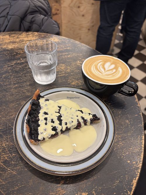 Blueberry tarte with Oat-Creme  at Rams Roasters in Helsinki