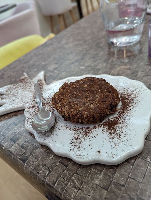 Raw cookie at Healthy Lounge in Antibes