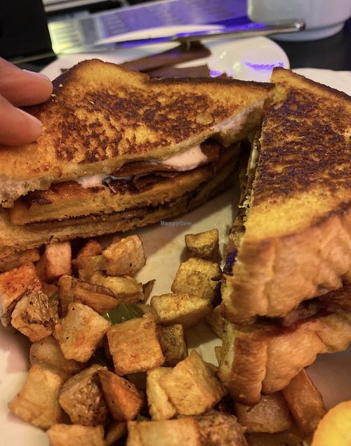 Monte Cristo   at The Chicago Diner - Lakeview in Chicago