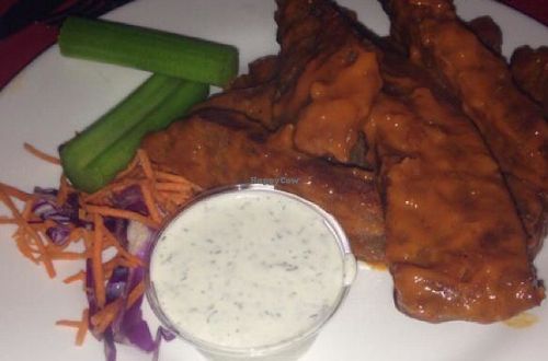Buffalo seitan wingz at The Chicago Diner - Lakeview in Chicago