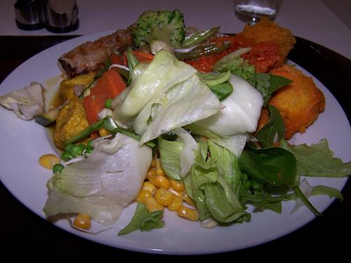 Lunchtime buffet at Loving Hut - Na Porici in Prague