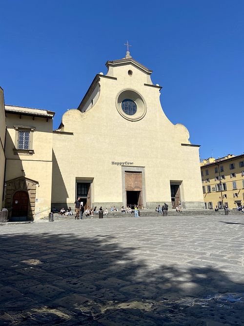 Nearby Santo Spirito, relax and enjoy your vegan delight  at Santo Falafel in Florence