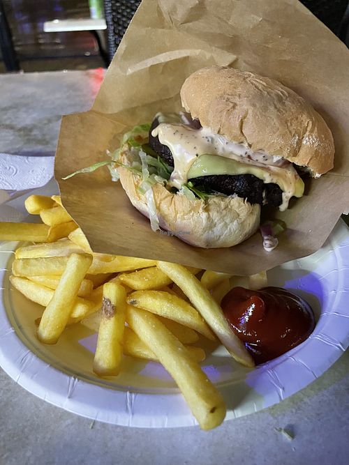 Vegansk Ost & Bacon burgare   at Jonsborgsgrillen in Gothenburg