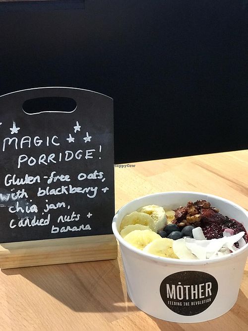 Fresh + fast food at Mini MOTHER in North London