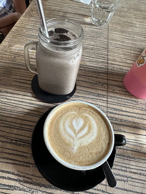 Hot mocha and Crookie shake  #Veganuary at The Hungry Tapir in Kuala Lumpur