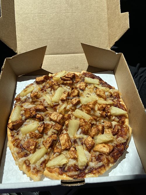 Vegan BBQ Chick’n Pizza w/o Onions (Small | Personal Size)  at Pizzeria Halt in Modesto