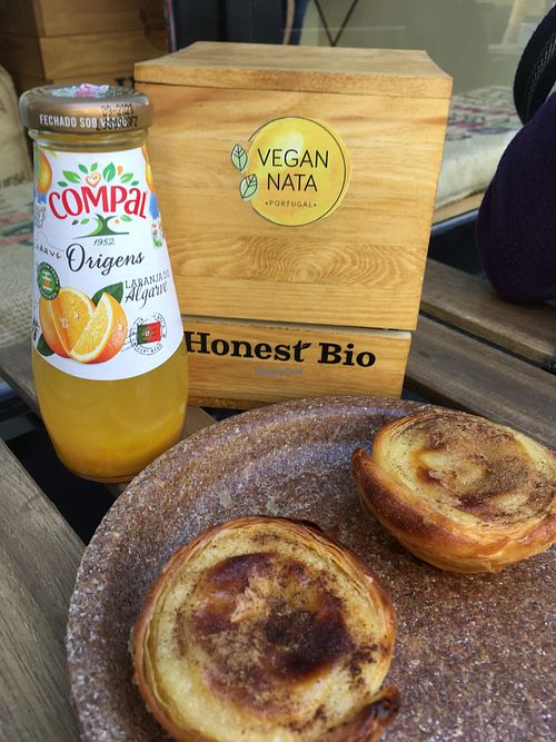 Compal and a VeganNata at VeganNata - Campo de Ourique in Lisbon