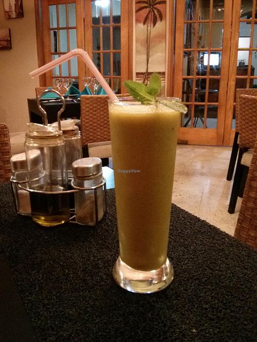 passionfruit - mango - mint juice at Anacardos in Cartagena