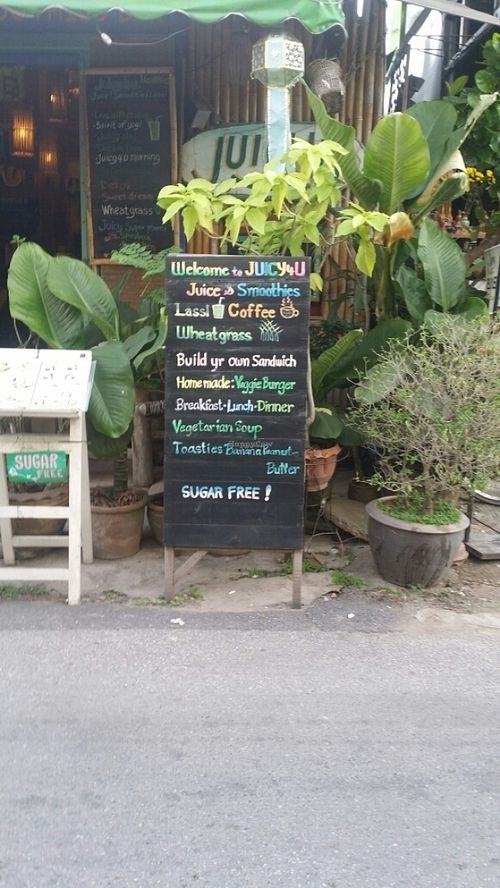 chalk board at Juicy4U in Chiang Mai
