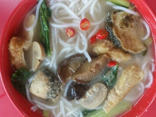 sliced (mock) fish vermicelli  at Pu Xiang Vegetarian 普香素食 in Central Singapore