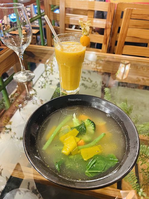 Green soup and juice  at Green House in Aguas Calientes