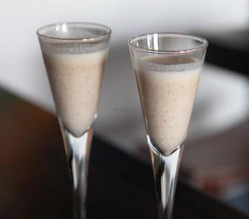 vegan almond mylk at Elderberries Cafe in Los Angeles