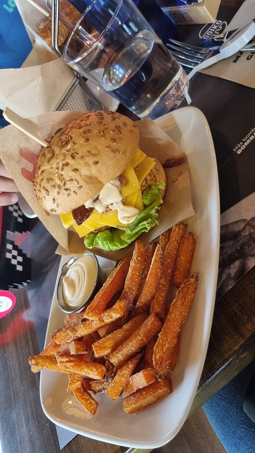 Hamburguesa vegetariana at Goiko Grill in Salamanca